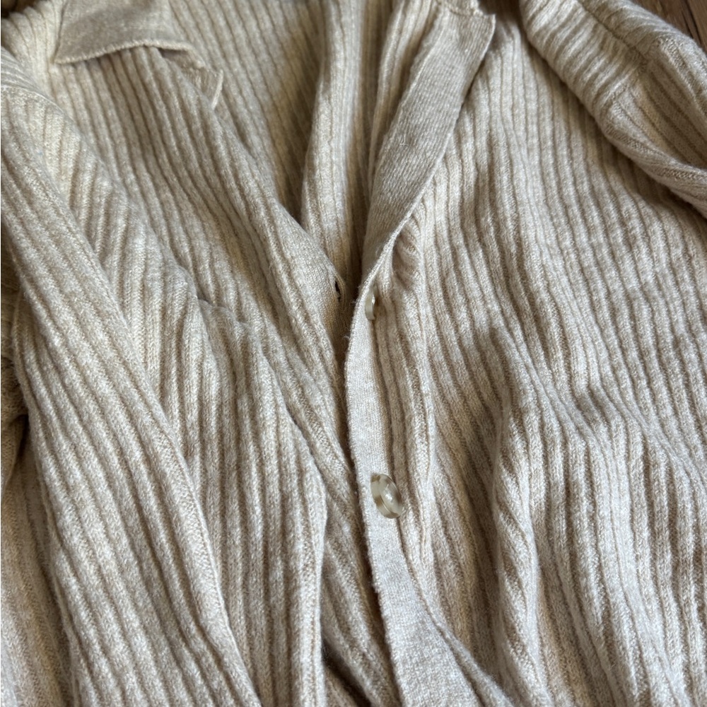 Cream Sweater - Picture 3 of 6